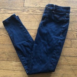 Adorable Refuge Size 4 Jeans!